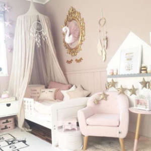 The girl's room